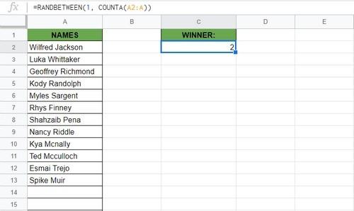 Cách chọn một kết quả ngẫu nhiên bằng Google sheets